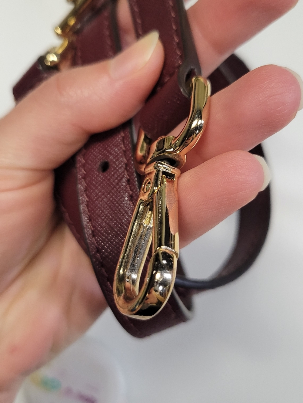 Michael Kors Burgundy Saffiano Leather Replacement Purse Strap Gold Hardware 40" - Picture 4 of 5
